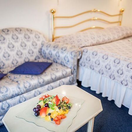 Villa Voyta プラハ エクステリア 写真
