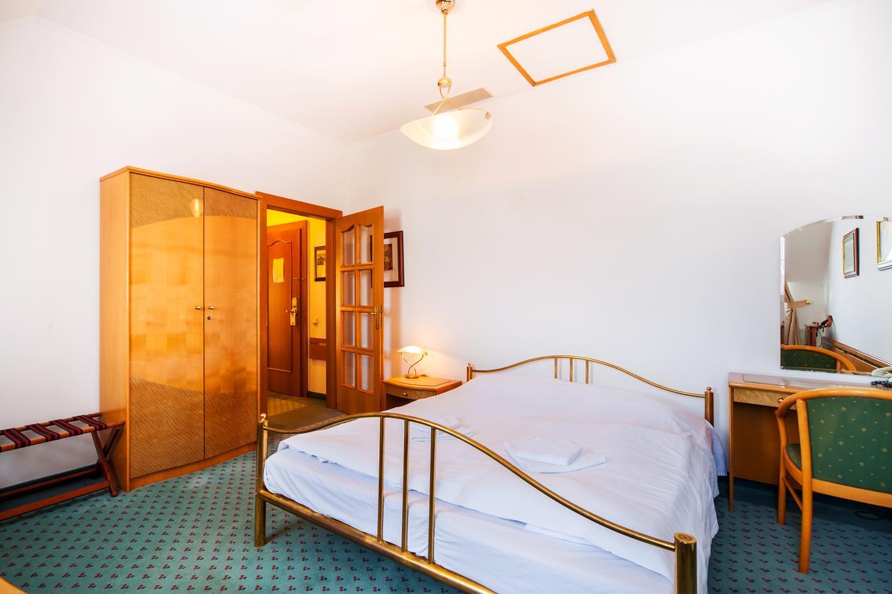 Villa Voyta プラハ エクステリア 写真